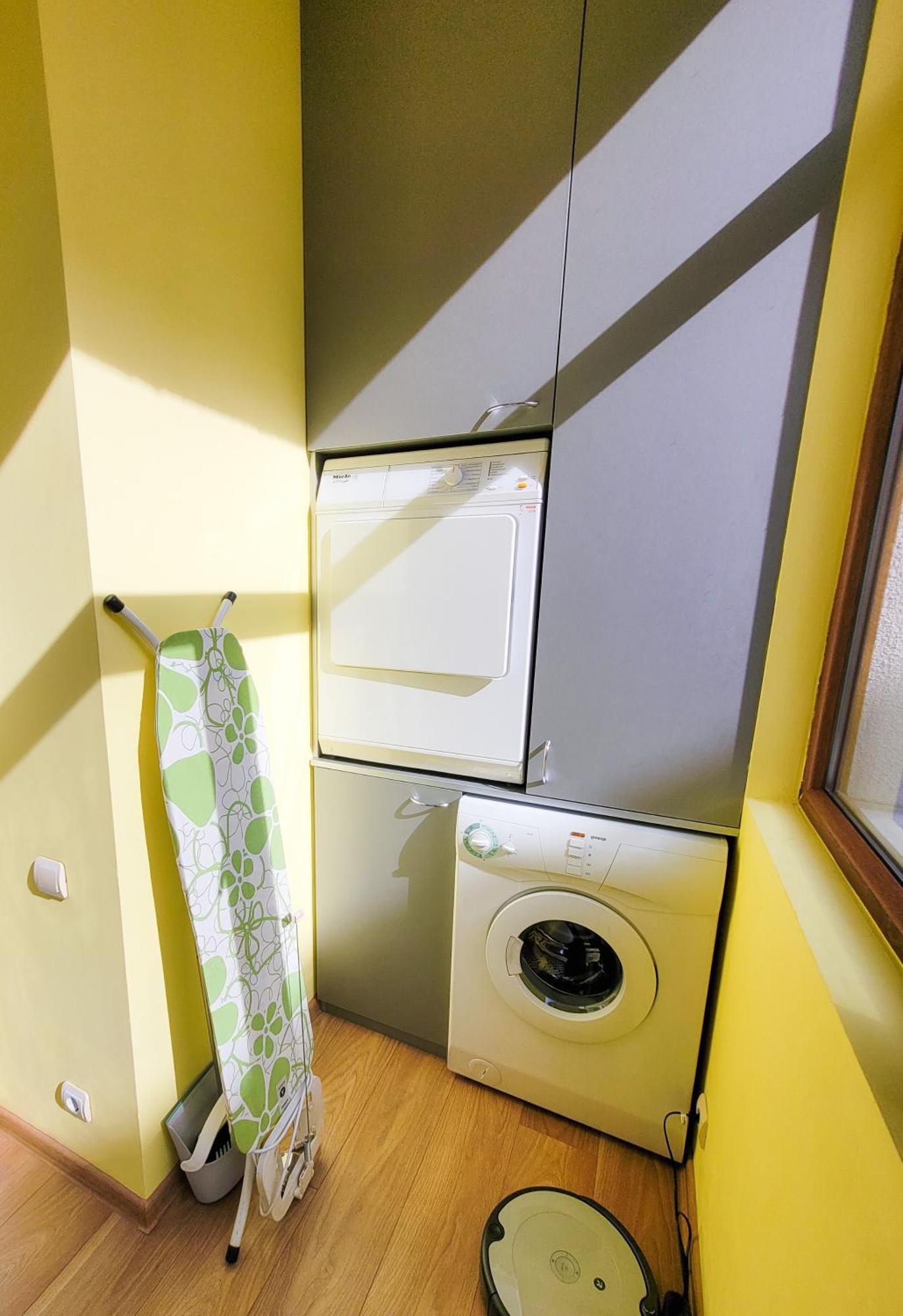 Spacious 1 Bed Flat Near Vitosha Blvd Sofia Esterno foto