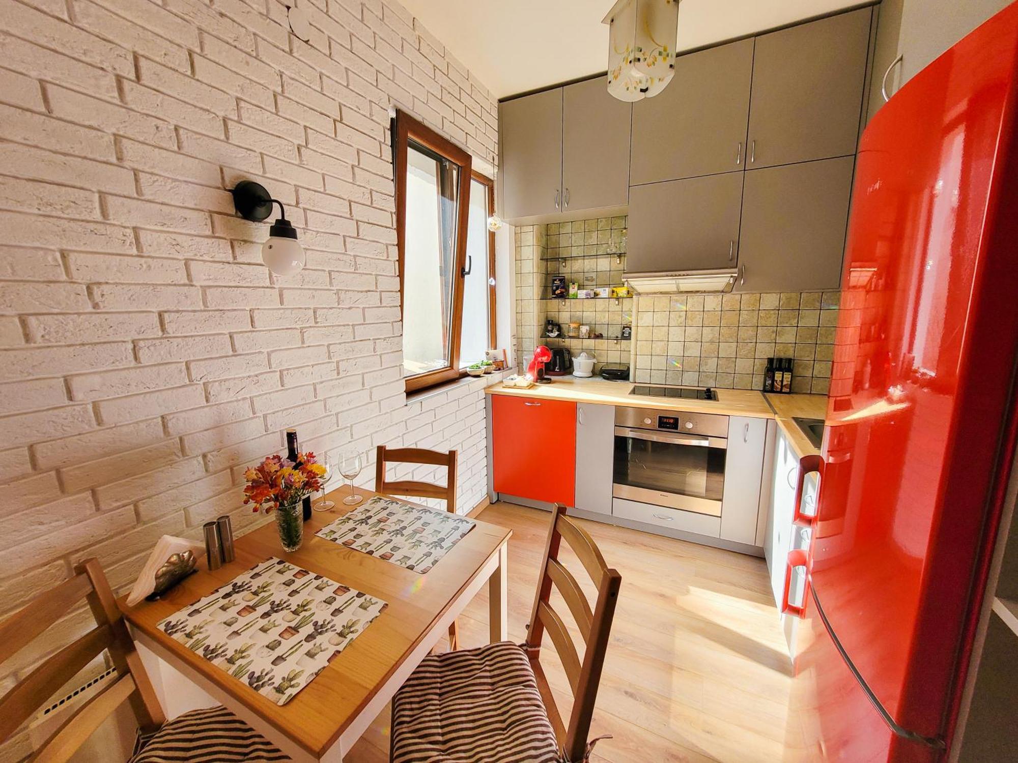 Spacious 1 Bed Flat Near Vitosha Blvd Sofia Esterno foto
